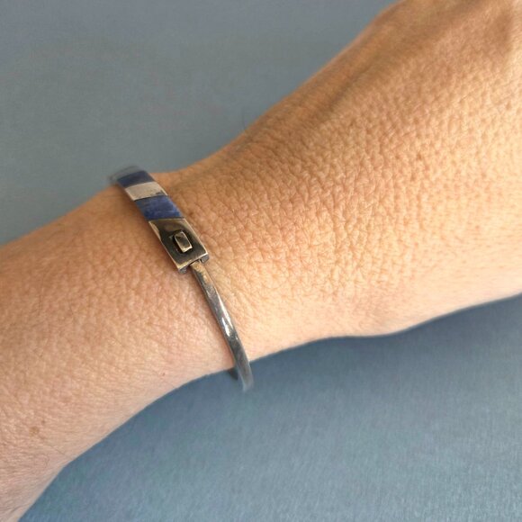 Vintage Peruvian Silver 950 Bracelet Hoop with Inlayed Lapis Lazuli. - Picture 7 of 10